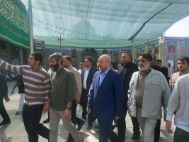 قالیباف برای شرکت در انتخابات در حرم عبدالعظیم حضور یافت
