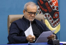 کلمات خنثی نیستند آقای پزشکیان! دقت کنید/ دشمن با این سخنان شما، چیزی جز ضعف ایران برداشت نمیکند