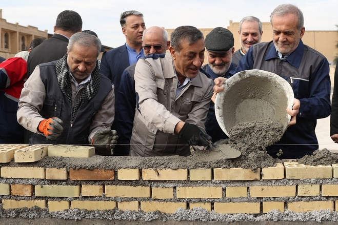 جنجال بیل‌زنی پزشکیان؛ بازتولید پوپولیسم از نگاه اصلاح‌طلبان مجاز شد!