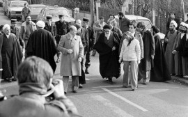 روزشمار تاریخ انقلاب، چهارشنبه ۱۱ بهمن ۵۷ / پیام خداحافظی امام خمینی از فرانسویان: 