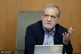 پزشکیان: روی طلا خوابیدهایم اما گرسنهایم؛ مقصر ما مدیران، مسئولان، سیاستمداران و قانونگذران هستیم نه آمریکا / از آمریکا و اسرائیل نمیترسم؛ از دعوا و اختلافات داخلی میترسم / قدر ما این نیست که دیگران، بچههایشان را درست آموزش بدهند اما ما یک عده آدم خودباخته، فریبخورده، ضعیف و در عین حال پرادعا تربیت کنیم